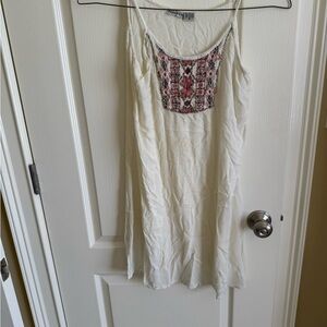 Raya Sun White Dress with Red Pattern